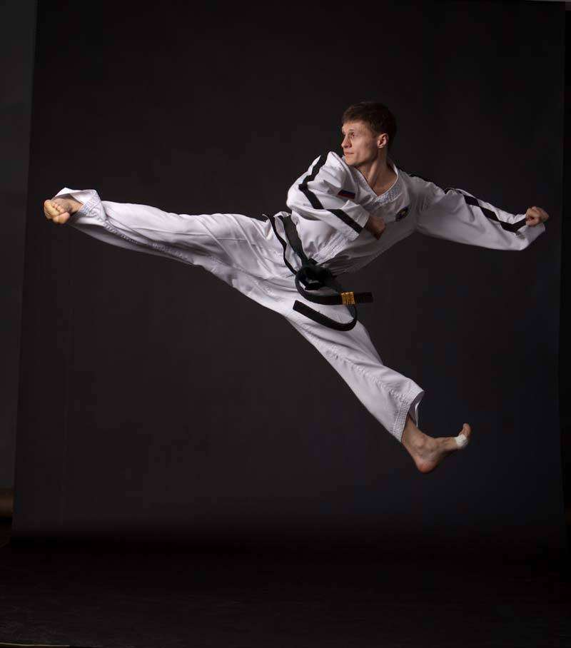 Леонов Александр Сергеевич, Инструктор Таеквон-До