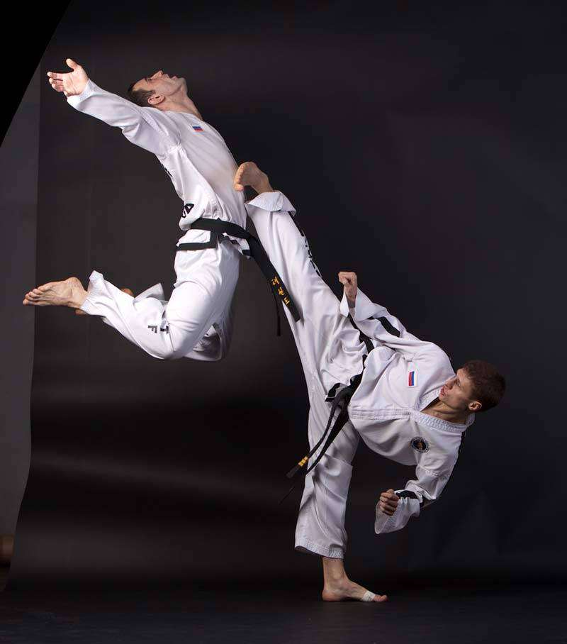 Леонов Александр Сергеевич, Инструктор Таеквон-До