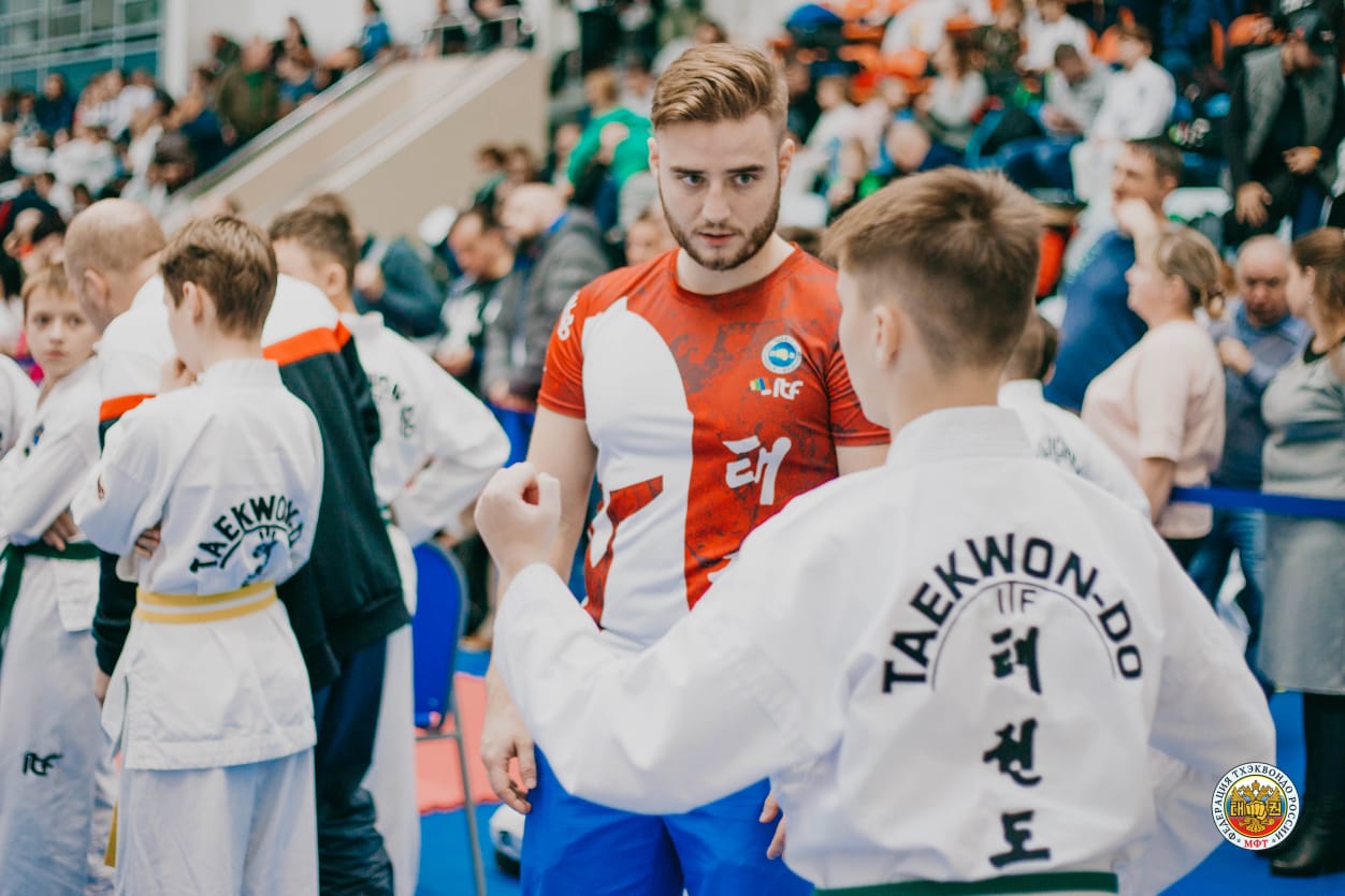 Леонов Александр Сергеевич, Инструктор Таеквон-До