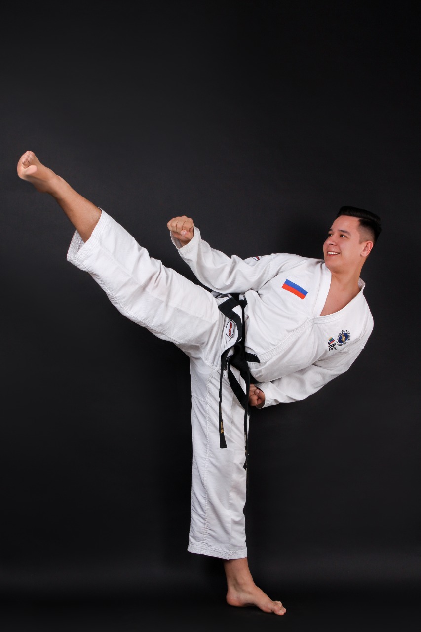 Леонов Александр Сергеевич, Инструктор Таеквон-До